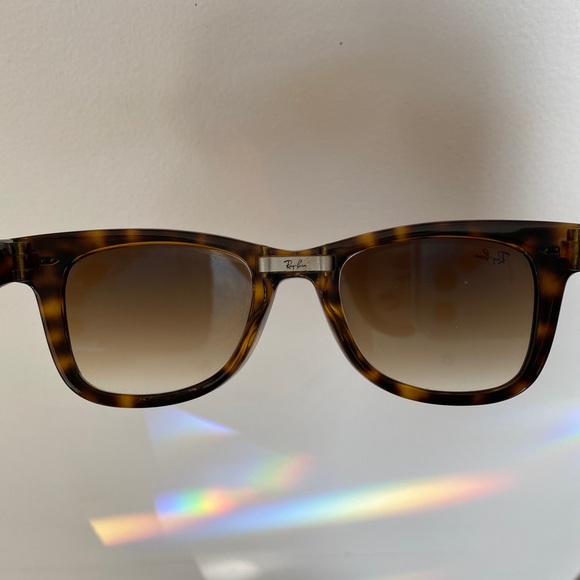 Ray Ban Folding Wayfarer Sunglasses - Picture 5 of 10